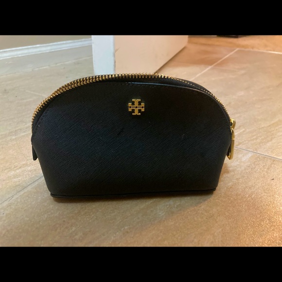 Tory Burch Handbags - NWT- Tory Burch Make Up Bag